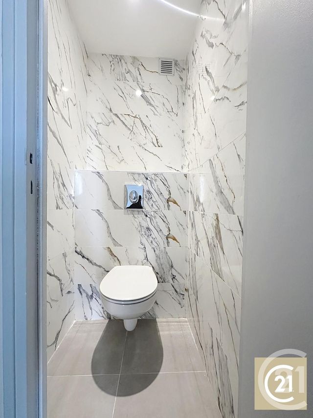 Afficher la photo en grand Appartement F3 à vendre - 3 pièces - 60.26 m2 - BEZIERS - 34 - LANGUEDOC-ROUSSILLON - Century 21 Comminges Immobilier