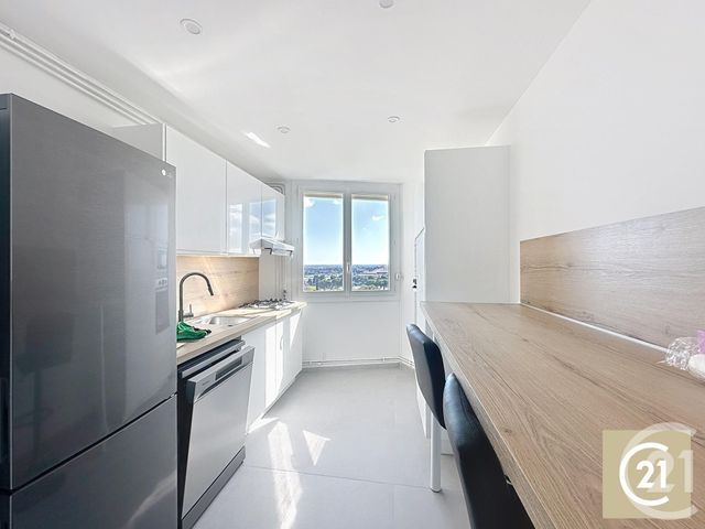 Afficher la photo en grand Appartement F3 à vendre - 3 pièces - 60.26 m2 - BEZIERS - 34 - LANGUEDOC-ROUSSILLON - Century 21 Comminges Immobilier