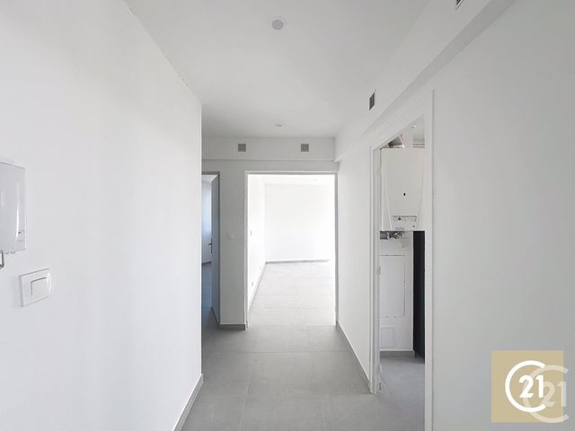 Afficher la photo en grand Appartement F3 à vendre - 3 pièces - 60.26 m2 - BEZIERS - 34 - LANGUEDOC-ROUSSILLON - Century 21 Comminges Immobilier