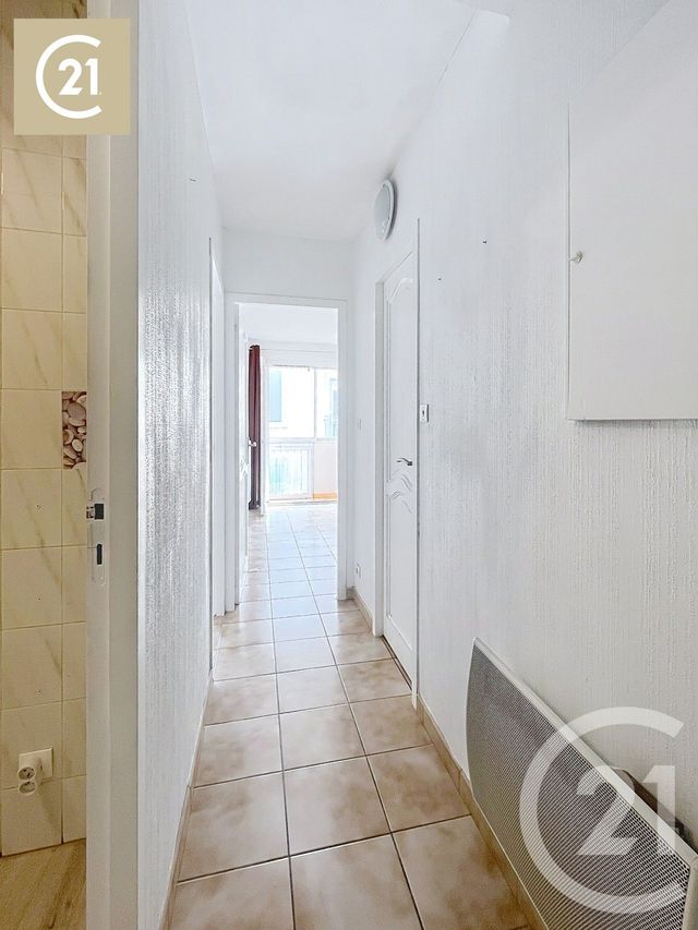 Afficher la photo en grand Appartement F3 à vendre - 3 pièces - 77.35 m2 - BEZIERS - 34 - LANGUEDOC-ROUSSILLON - Century 21 Comminges Immobilier