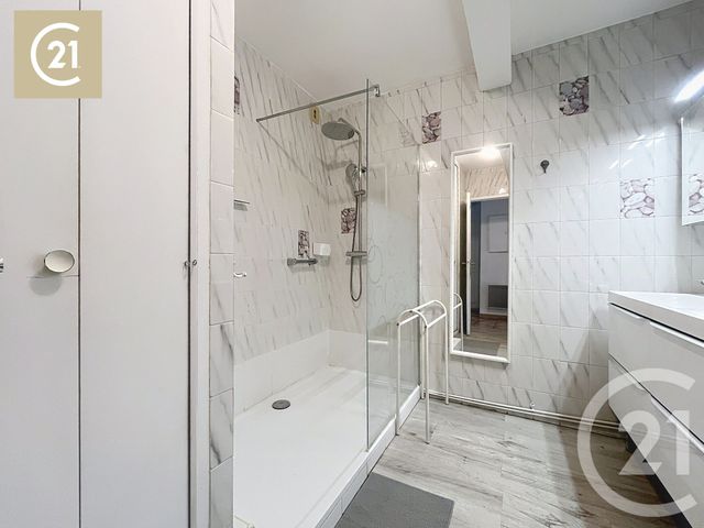 Afficher la photo en grand Appartement F3 à vendre - 3 pièces - 77.35 m2 - BEZIERS - 34 - LANGUEDOC-ROUSSILLON - Century 21 Comminges Immobilier