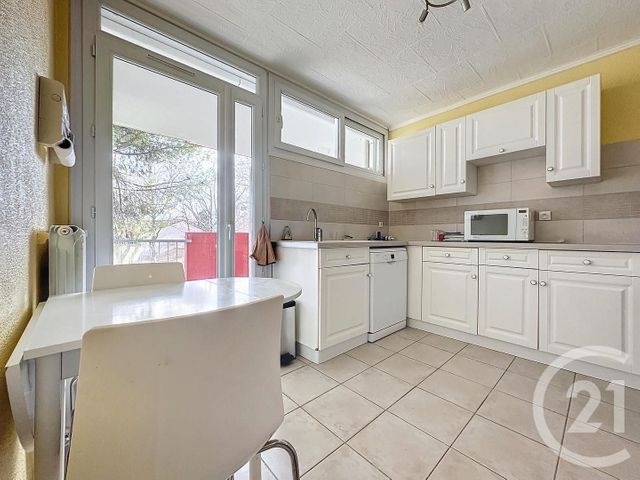 Appartement F3 à vendre - 3 pièces - 73.0 m2 - BEZIERS - 34 - LANGUEDOC-ROUSSILLON - Century 21 Comminges Immobilier