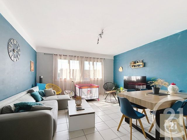 Appartement T4 à vendre - 4 pièces - 87.37 m2 - BEZIERS - 34 - LANGUEDOC-ROUSSILLON - Century 21 Comminges Immobilier