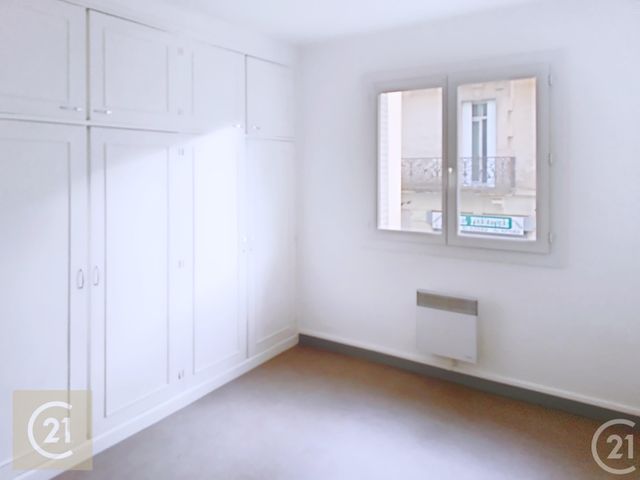 Afficher la photo en grand Appartement F3 à louer - 3 pièces - 89.0 m2 - BEZIERS - 34 - LANGUEDOC-ROUSSILLON - Century 21 Comminges Immobilier