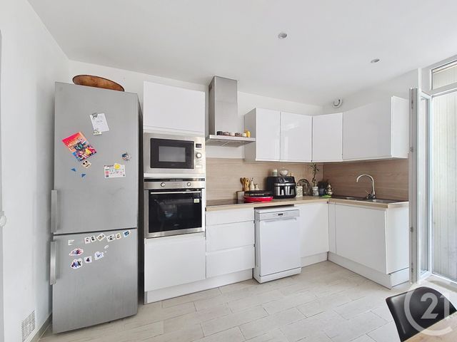 Appartement T4 à vendre - 4 pièces - 83.3 m2 - BEZIERS - 34 - LANGUEDOC-ROUSSILLON - Century 21 Comminges Immobilier