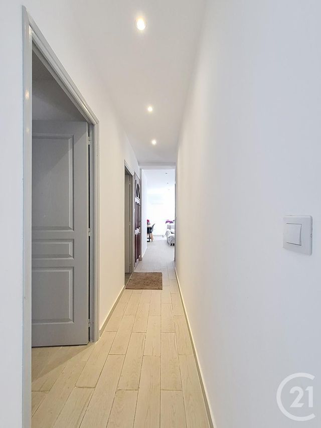 Appartement T4 à vendre - 4 pièces - 83.3 m2 - BEZIERS - 34 - LANGUEDOC-ROUSSILLON - Century 21 Comminges Immobilier