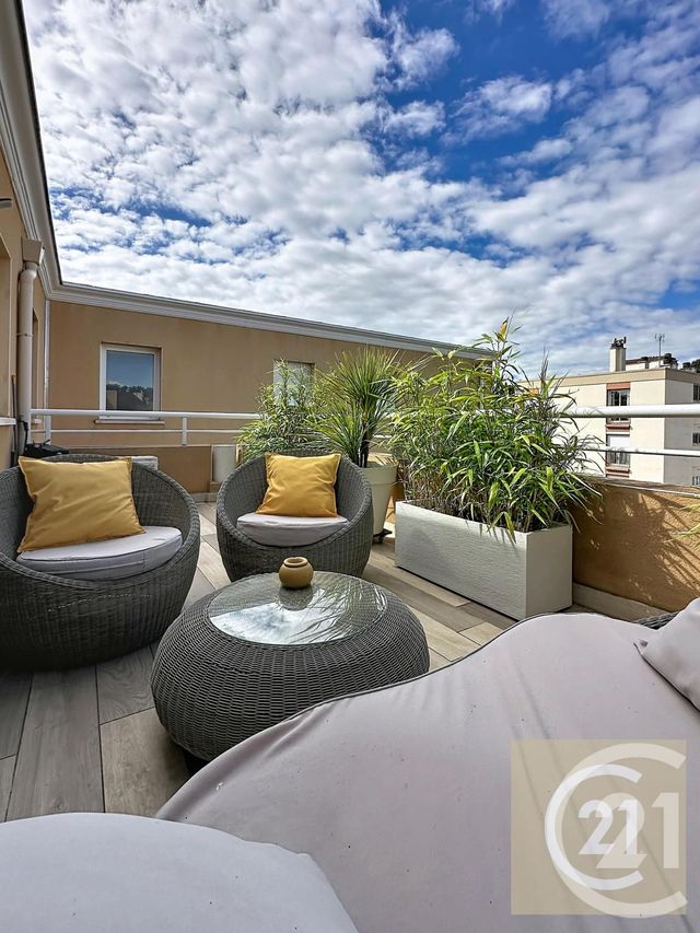 Appartement T2 à vendre - 2 pièces - 67.53 m2 - BEZIERS - 34 - LANGUEDOC-ROUSSILLON - Century 21 Comminges Immobilier