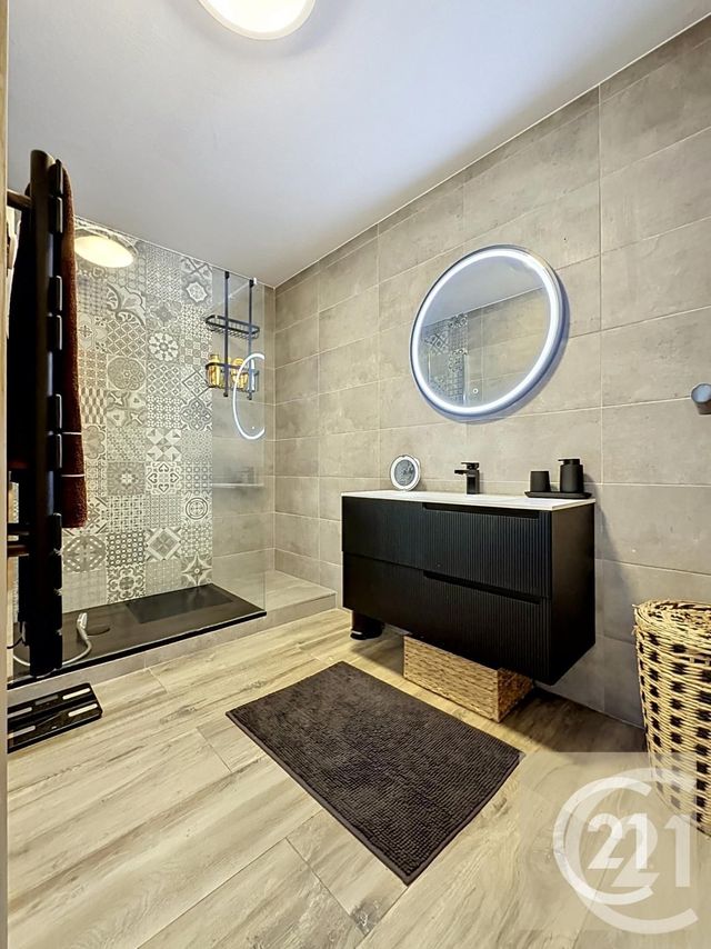 Appartement T2 à vendre - 2 pièces - 67.53 m2 - BEZIERS - 34 - LANGUEDOC-ROUSSILLON - Century 21 Comminges Immobilier