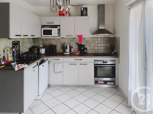 maison à louer - 4 pièces - 104.0 m2 - CAZEDARNES - 34 - LANGUEDOC-ROUSSILLON - Century 21 Comminges Immobilier