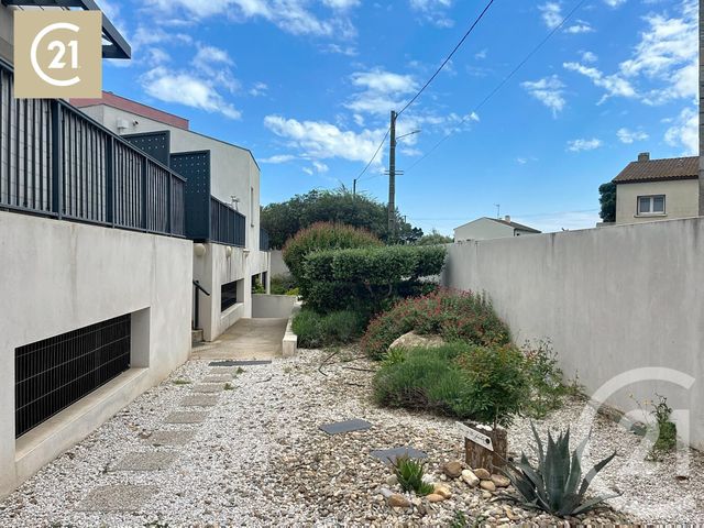 Appartement F2 à louer - 2 pièces - 40.34 m2 - SAUVIAN - 34 - LANGUEDOC-ROUSSILLON - Century 21 Comminges Immobilier