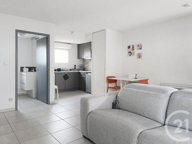 Appartement F2 à louer - 2 pièces - 40.34 m2 - SAUVIAN - 34 - LANGUEDOC-ROUSSILLON - Century 21 Comminges Immobilier