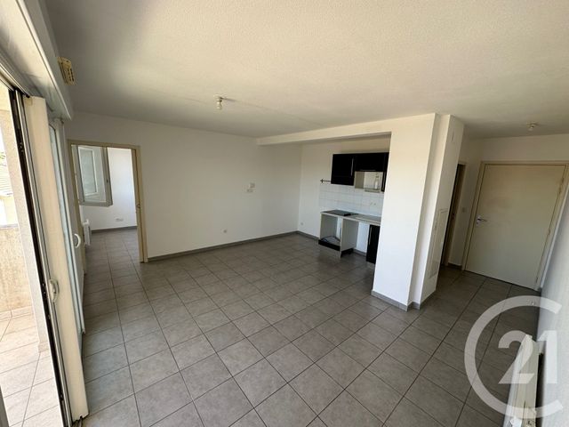 Appartement T3 à vendre - 3 pièces - 53.8 m2 - BEZIERS - 34 - LANGUEDOC-ROUSSILLON - Century 21 Comminges Immobilier