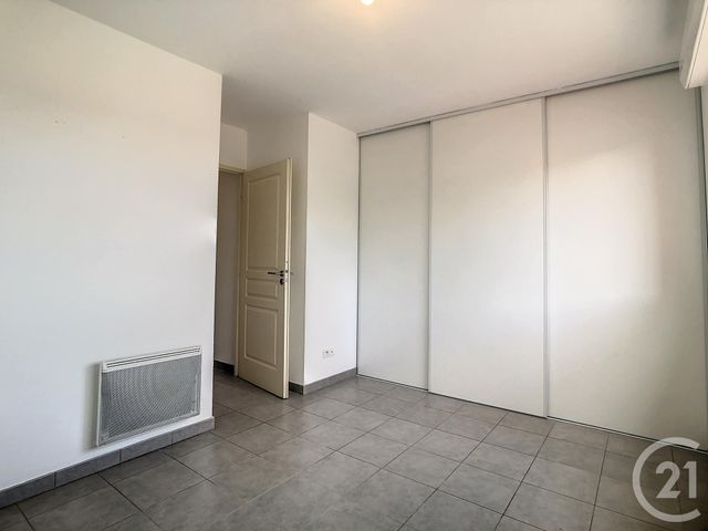 Appartement T3 à vendre - 3 pièces - 53.8 m2 - BEZIERS - 34 - LANGUEDOC-ROUSSILLON - Century 21 Comminges Immobilier