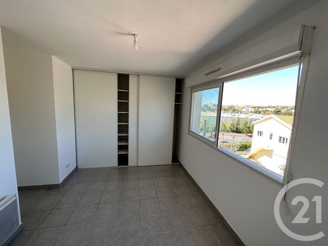 Appartement T3 à vendre - 3 pièces - 53.8 m2 - BEZIERS - 34 - LANGUEDOC-ROUSSILLON - Century 21 Comminges Immobilier