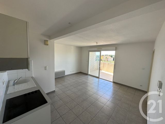 Appartement T3 à vendre - 3 pièces - 53.8 m2 - BEZIERS - 34 - LANGUEDOC-ROUSSILLON - Century 21 Comminges Immobilier