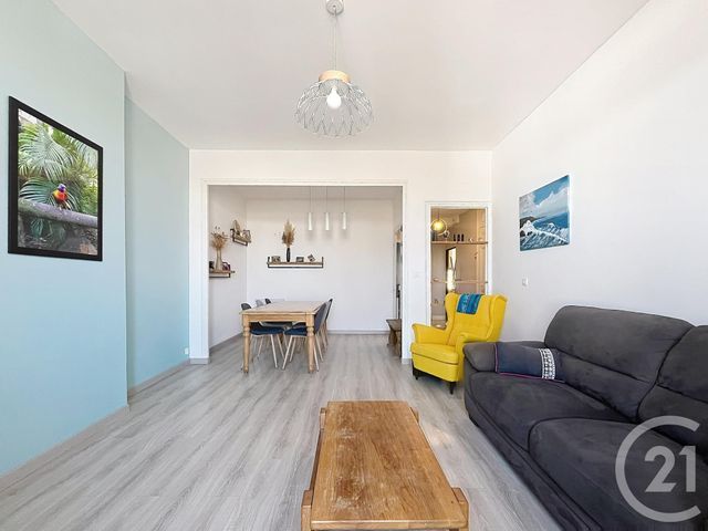 Appartement F3 à louer - 3 pièces - 92.0 m2 - BEZIERS - 34 - LANGUEDOC-ROUSSILLON - Century 21 Comminges Immobilier