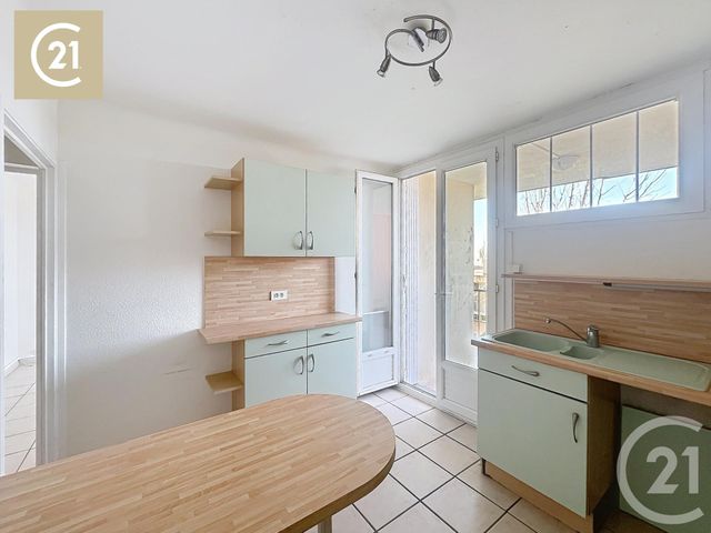 Appartement F3 bis à vendre - 5 pièces - 77.21 m2 - BEZIERS - 34 - LANGUEDOC-ROUSSILLON - Century 21 Comminges Immobilier