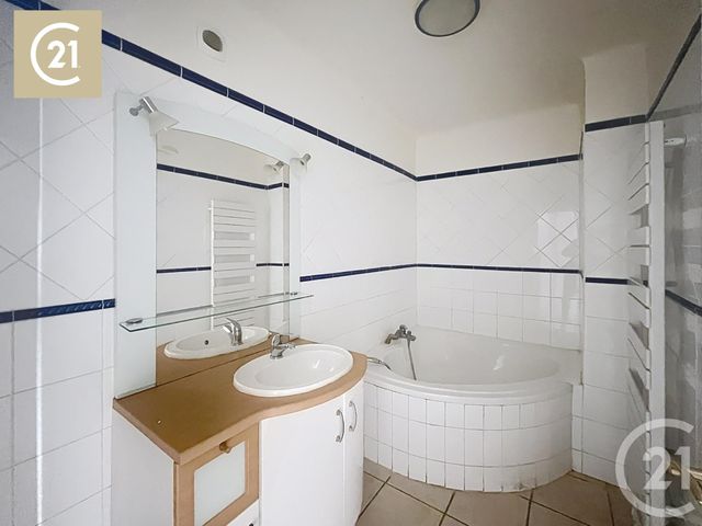 Appartement F3 bis à vendre - 5 pièces - 77.21 m2 - BEZIERS - 34 - LANGUEDOC-ROUSSILLON - Century 21 Comminges Immobilier