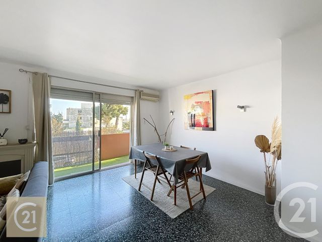 Appartement F3 à louer - 3 pièces - 85.81 m2 - BEZIERS - 34 - LANGUEDOC-ROUSSILLON - Century 21 Comminges Immobilier