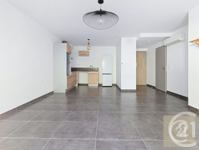 Appartement T2 à vendre - 2 pièces - 44.95 m2 - BEZIERS - 34 - LANGUEDOC-ROUSSILLON - Century 21 Comminges Immobilier