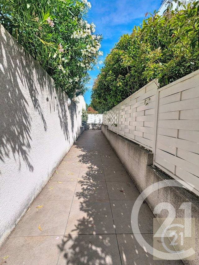 Appartement T2 à vendre - 2 pièces - 44.95 m2 - BEZIERS - 34 - LANGUEDOC-ROUSSILLON - Century 21 Comminges Immobilier