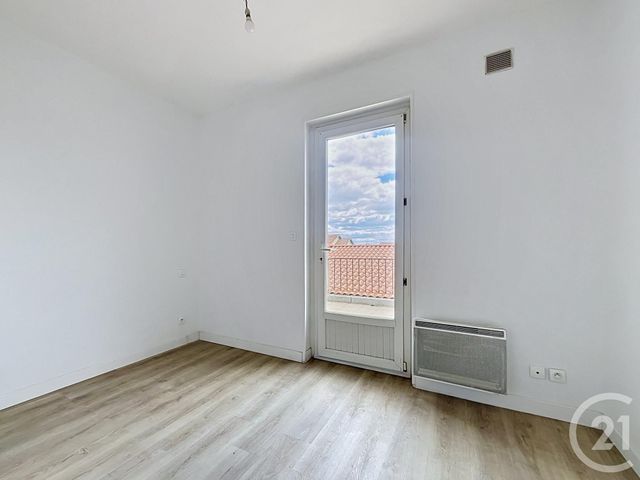 Appartement F2 bis à louer - 3 pièces - 60.89 m2 - BEZIERS - 34 - LANGUEDOC-ROUSSILLON - Century 21 Comminges Immobilier