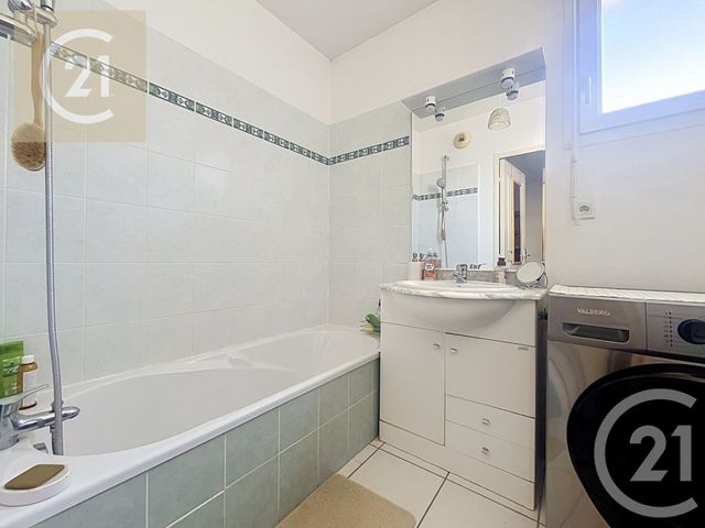 Appartement F3 à vendre - 3 pièces - 70.55 m2 - BEZIERS - 34 - LANGUEDOC-ROUSSILLON - Century 21 Comminges Immobilier
