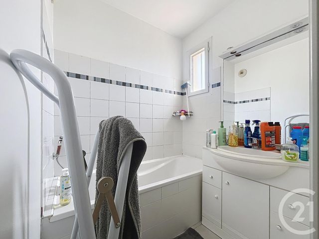 Appartement F2 à louer - 2 pièces - 40.41 m2 - CERS - 34 - LANGUEDOC-ROUSSILLON - Century 21 Comminges Immobilier