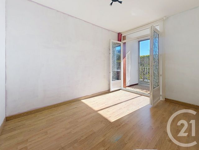 Appartement T3 à vendre - 3 pièces - 70.3 m2 - BEZIERS - 34 - LANGUEDOC-ROUSSILLON - Century 21 Comminges Immobilier