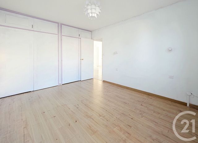 Appartement T3 à vendre - 3 pièces - 70.3 m2 - BEZIERS - 34 - LANGUEDOC-ROUSSILLON - Century 21 Comminges Immobilier